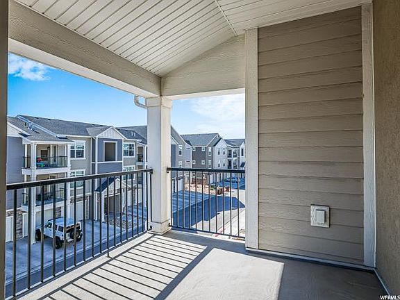 2nd image of 44 W Silver Springs Dr #810