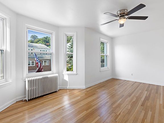 5th image of 37 Garden Pl Floor 2