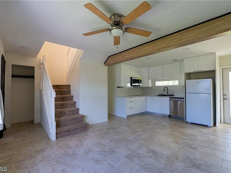 4323 7th St W — Photo 3