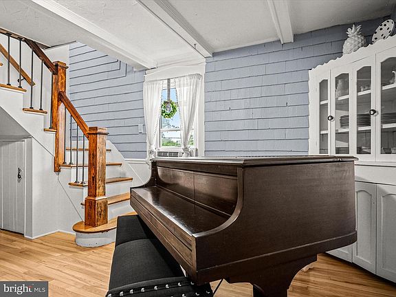 4th image of 2900 Gillis Rd