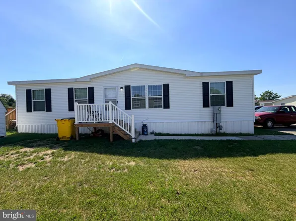 320 Valentine Dr, Martinsburg, WV 25405