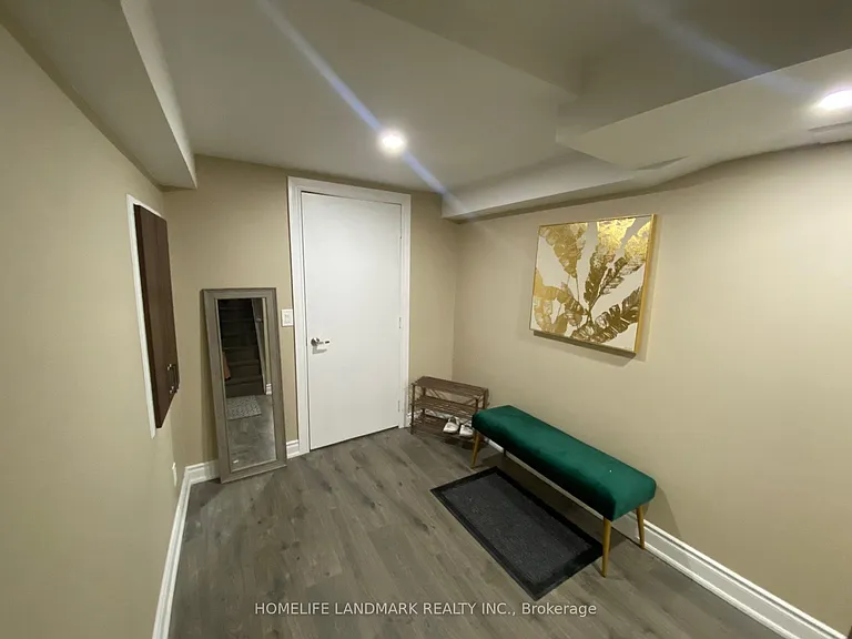 489 Caboto Trl — Photo 12