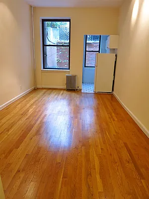 Rented by City & Suburban | media 21