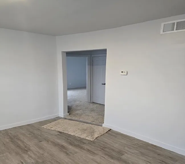 15756 Ohio St — Photo 12