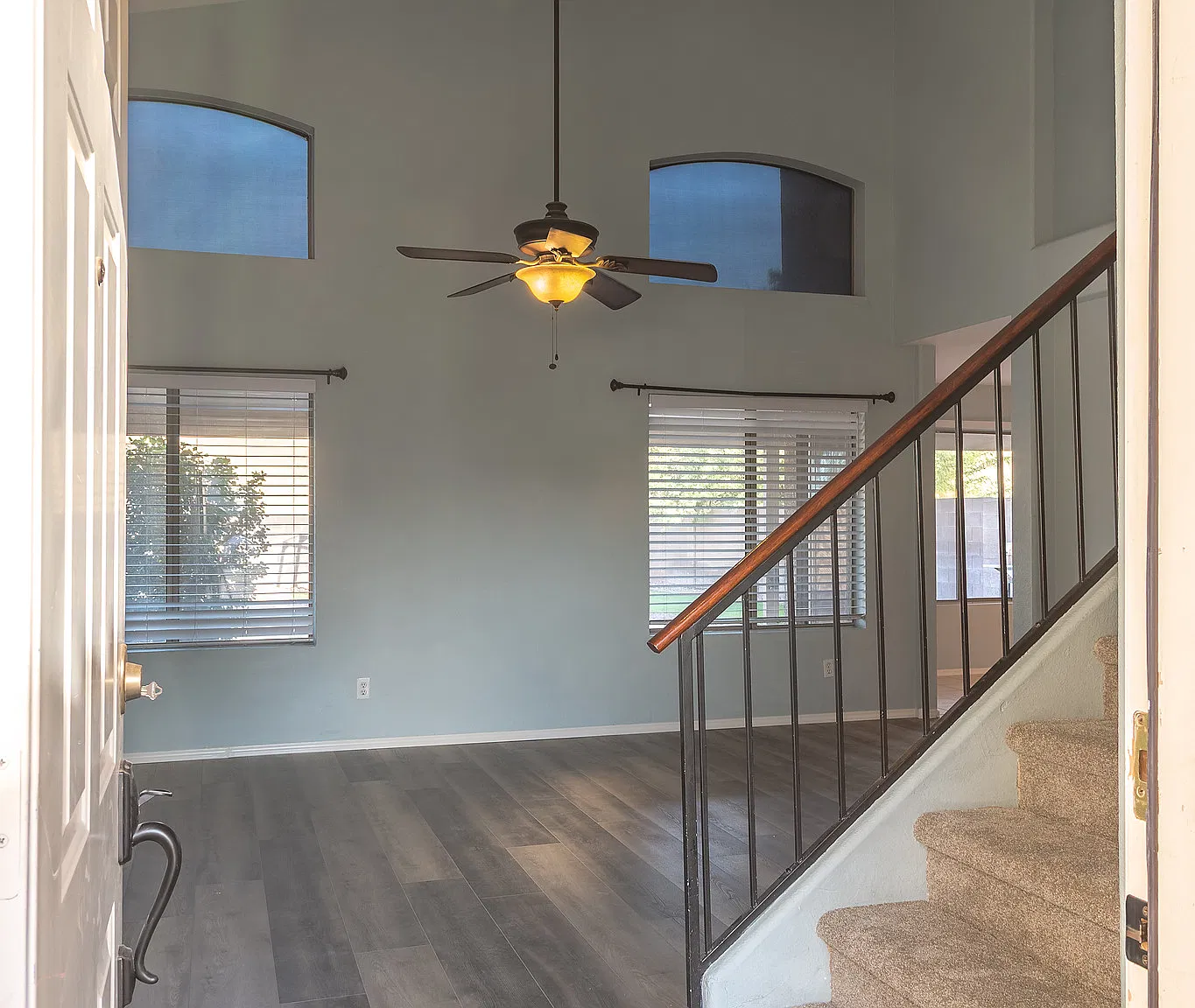 13637 S 47th St — Photo 3