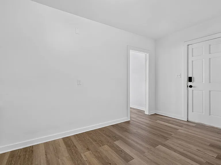 705 Washington St #2F — Photo 11