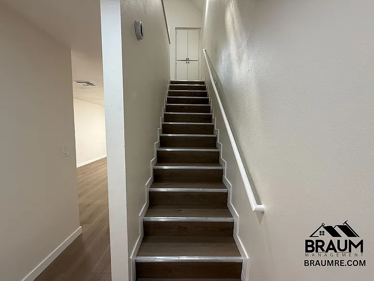 14257 FRIAR ST. — Photo 15