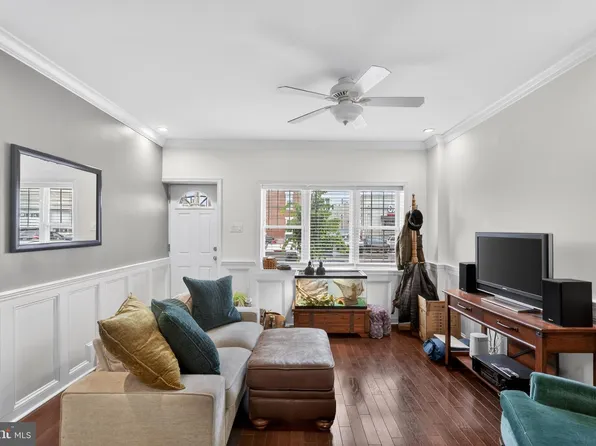 2604 E York St, Philadelphia, PA 19125