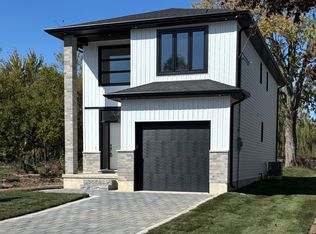 194 McRae St #2, Southwest Middlesex, ON N0L1M0