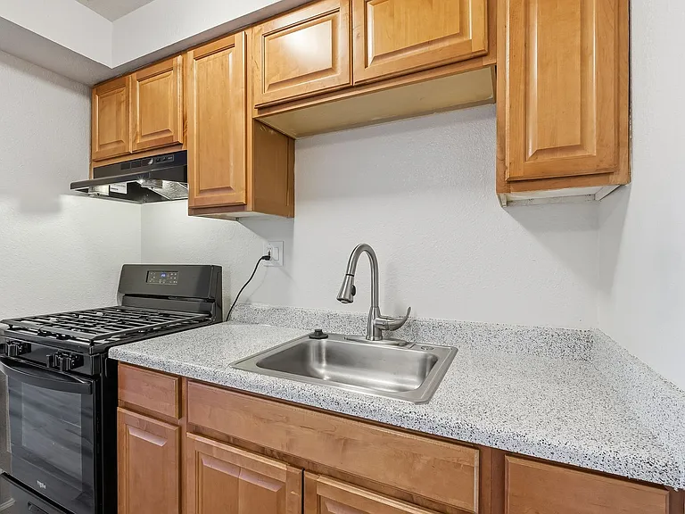 450 - Harbor Breeze — Photo 26