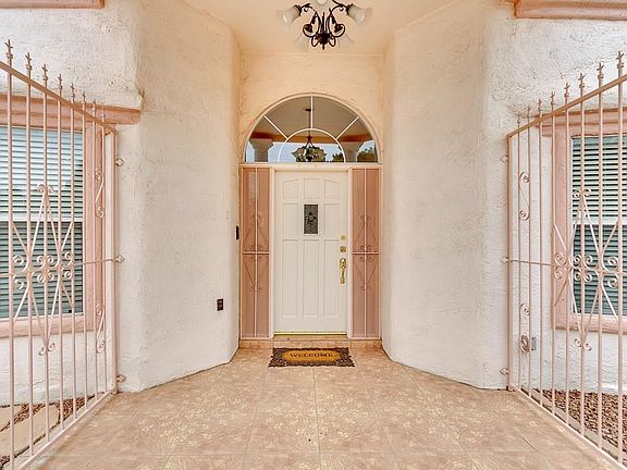 4th image of 1844 Paseo Real Cir