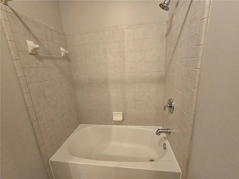 624 Maple Grove Way — Photo 22