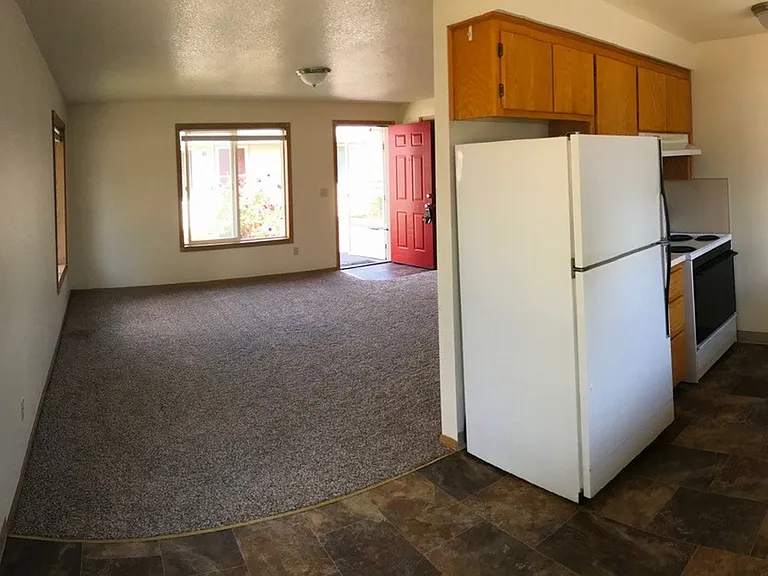 1802 C St — Photo 4