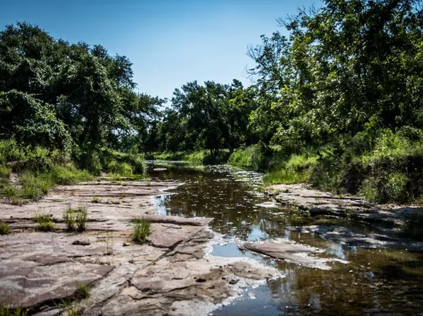 12350 N State Highway 16, Fredericksburg, TX 78624
