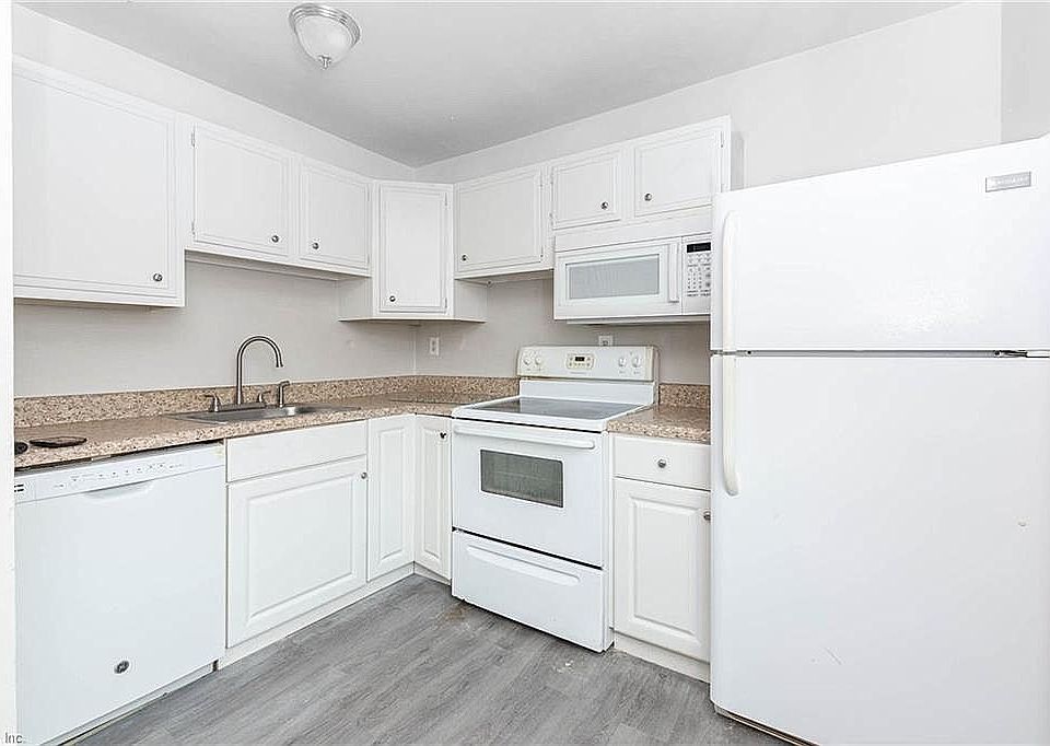1st image of 9544 5th Bay St APT 6