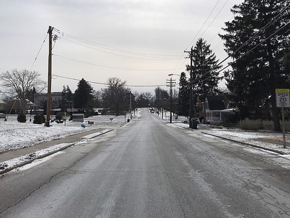 5th image of 6028 Oakwood Ave