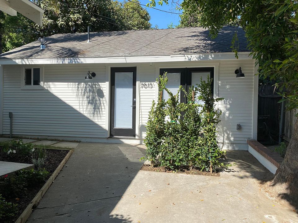 1st image of 7615 Hampton Ave #1/2
