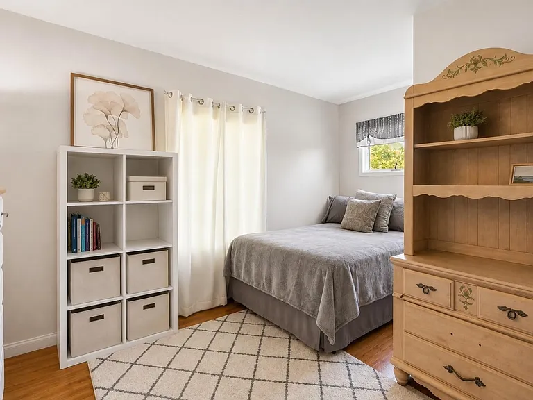 203 Dorchester St — Photo 10