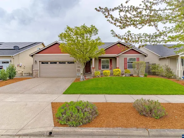 2755 Baines Blvd, Hubbard, OR 97032
