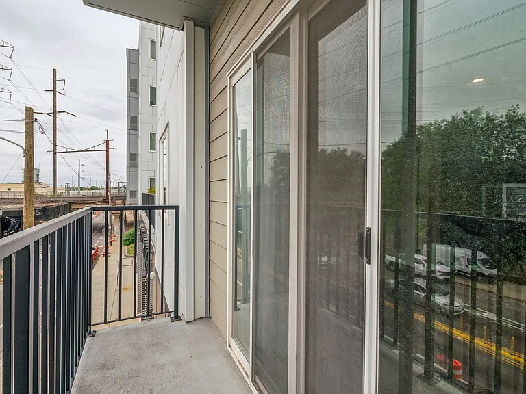 Graduate Pointe — Photo 259