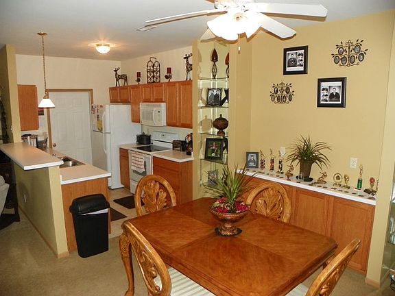 5th image of 6909 S Rolling Meadows Ct #103