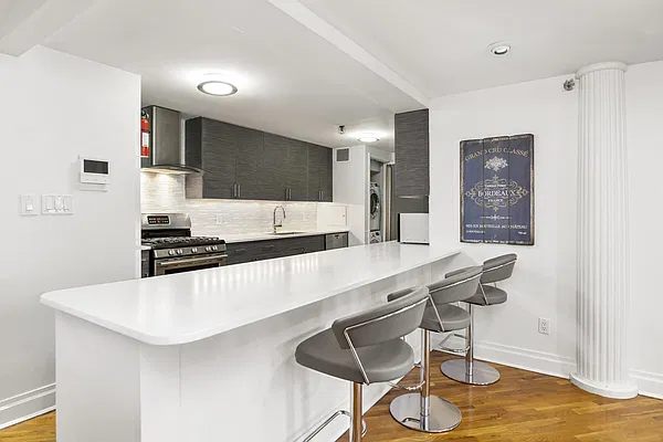 Rented by R New York | media 7