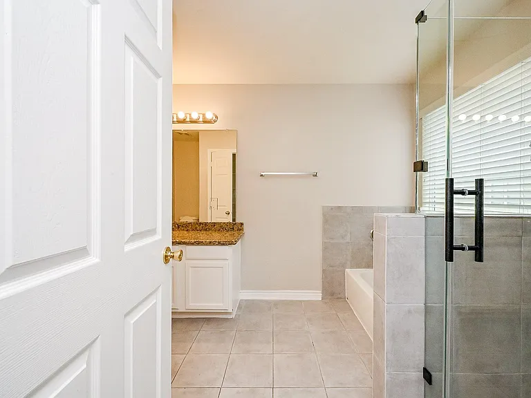 6127 Yorkglen Manor Ln — Photo 23