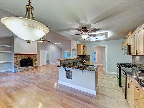 4th image of 5833 Sweetbottom Ln