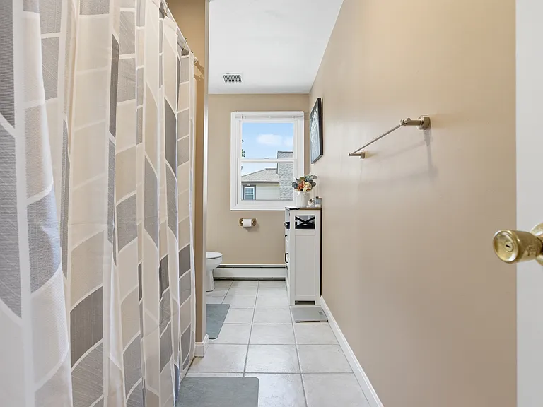107 Plain St #2 — Photo 20