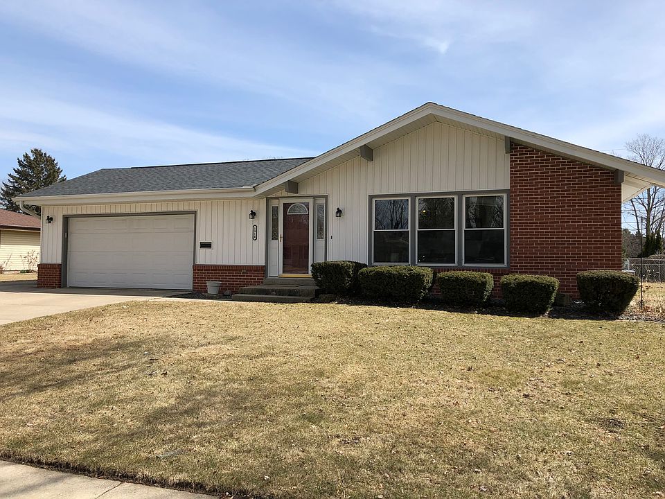 1st image of 1914 N Sumac Dr
