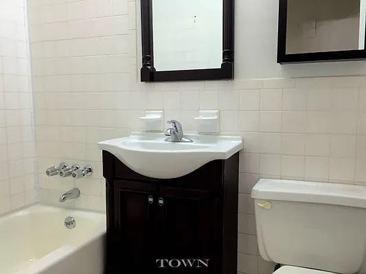 Rented by Town Residential | media 29