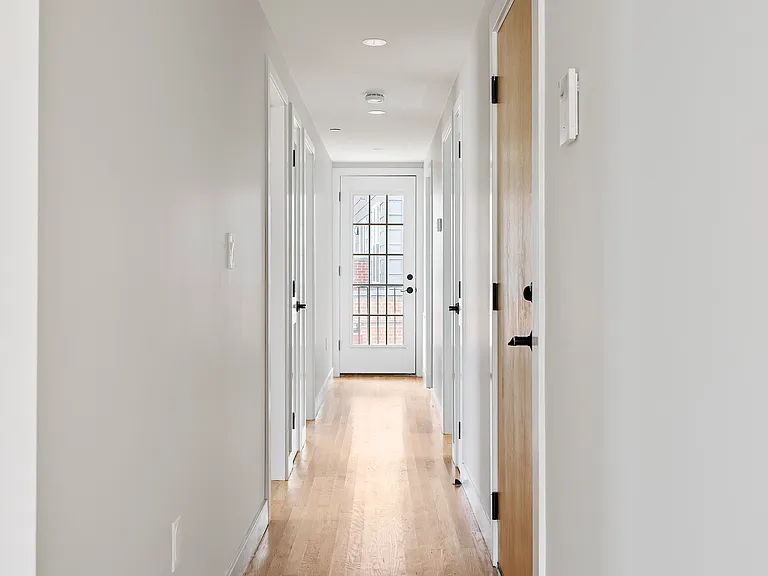180 Norfolk Ave #2 — Photo 4