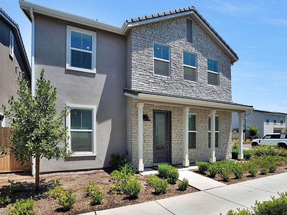1st image of 2702 E Teaberry Dr