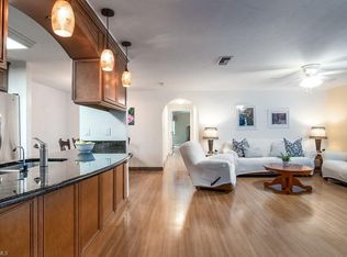 120 10th Ave NW, Naples, FL 34120