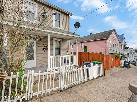 2nd image of 635 Vine St