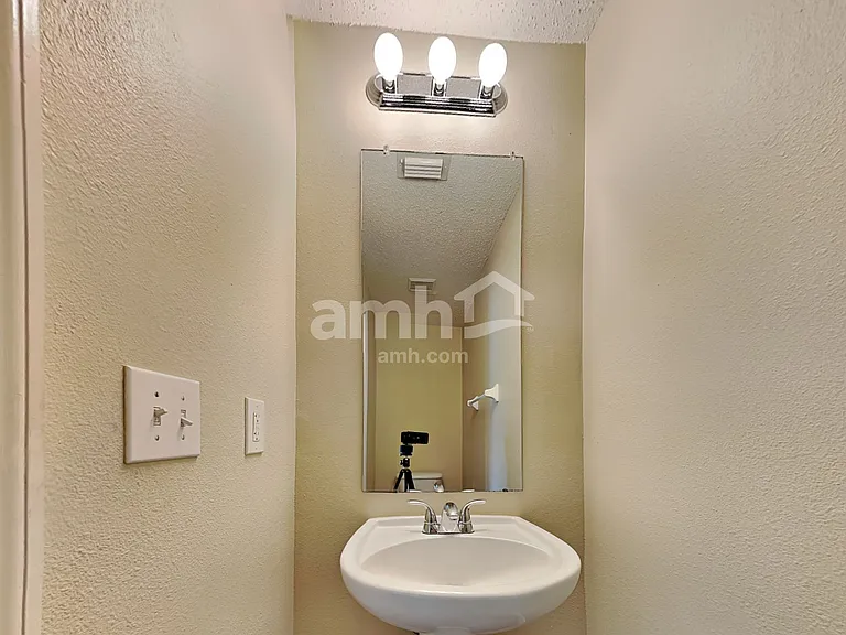 12613 Longcrest Dr — Photo 18
