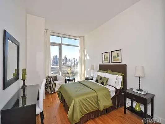 Sold by Douglas Elliman | media 14