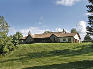 1876 Lake Manor Rd NE, Solon, IA 52333