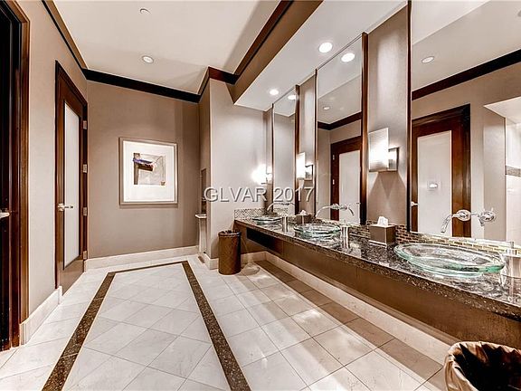 5th image of 125 E Harmon Ave #420
