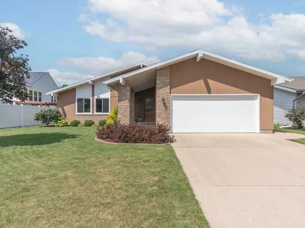 1256 Taft St, Sidney, OH 45365