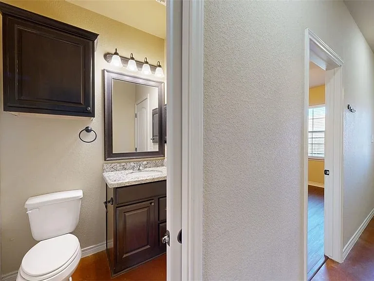 3009 Towers Pkwy — Photo 20