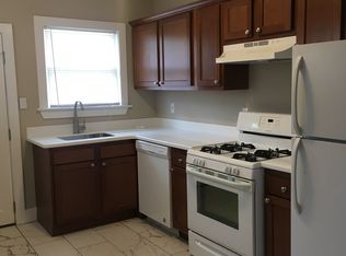 1125 W 7th St, Chester, PA 19013
