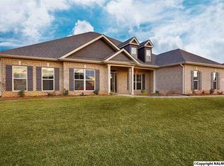 206 Farmdale Dr, Madison, AL 35756