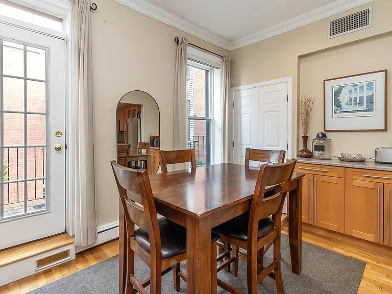 17 Dartmouth St #3 — Photo 8