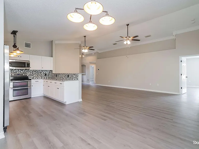 602 Elfrida Way — Photo 5
