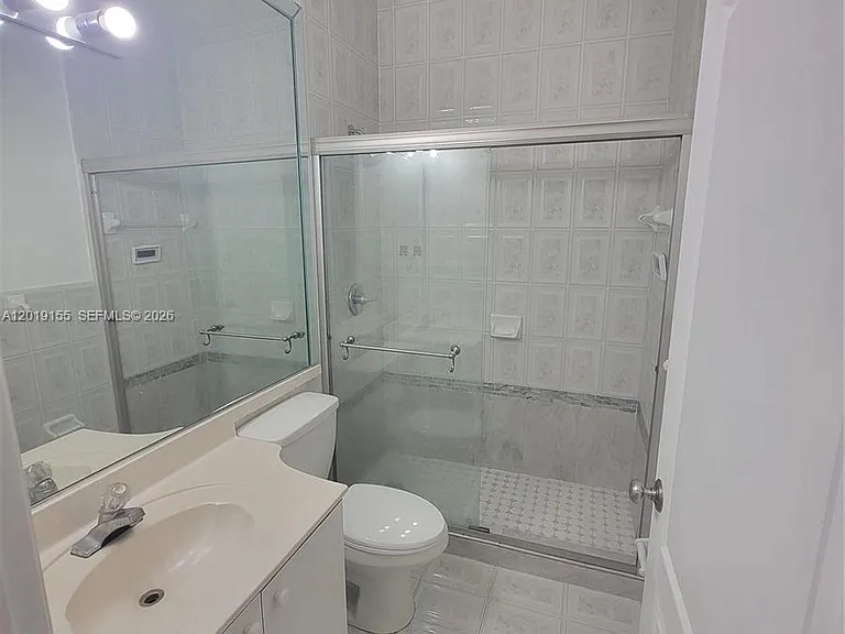 15257 SW 138th Ct — Photo 5