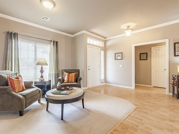 Formal dining/seating area