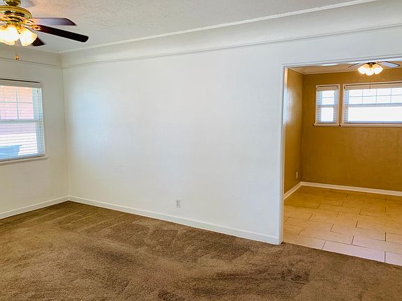 4th image of 120 N 1st Ave