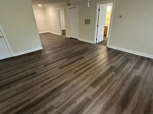 3502 Ivy Commons Dr APT 302, Raleigh, NC 27606