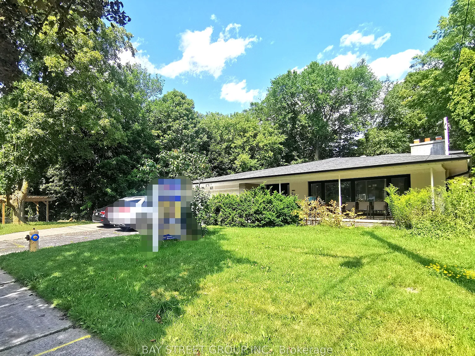 4 bed, $4,288 — Photo 1